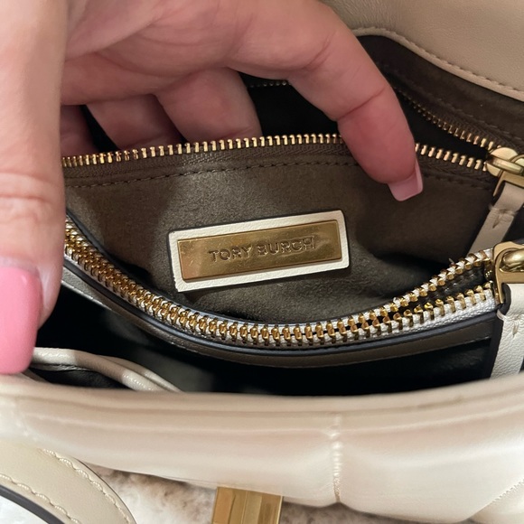 Tory Burch Kira Small Quilted Top Handle satchel Crossbody Bag Brie - Picture 9 of 14